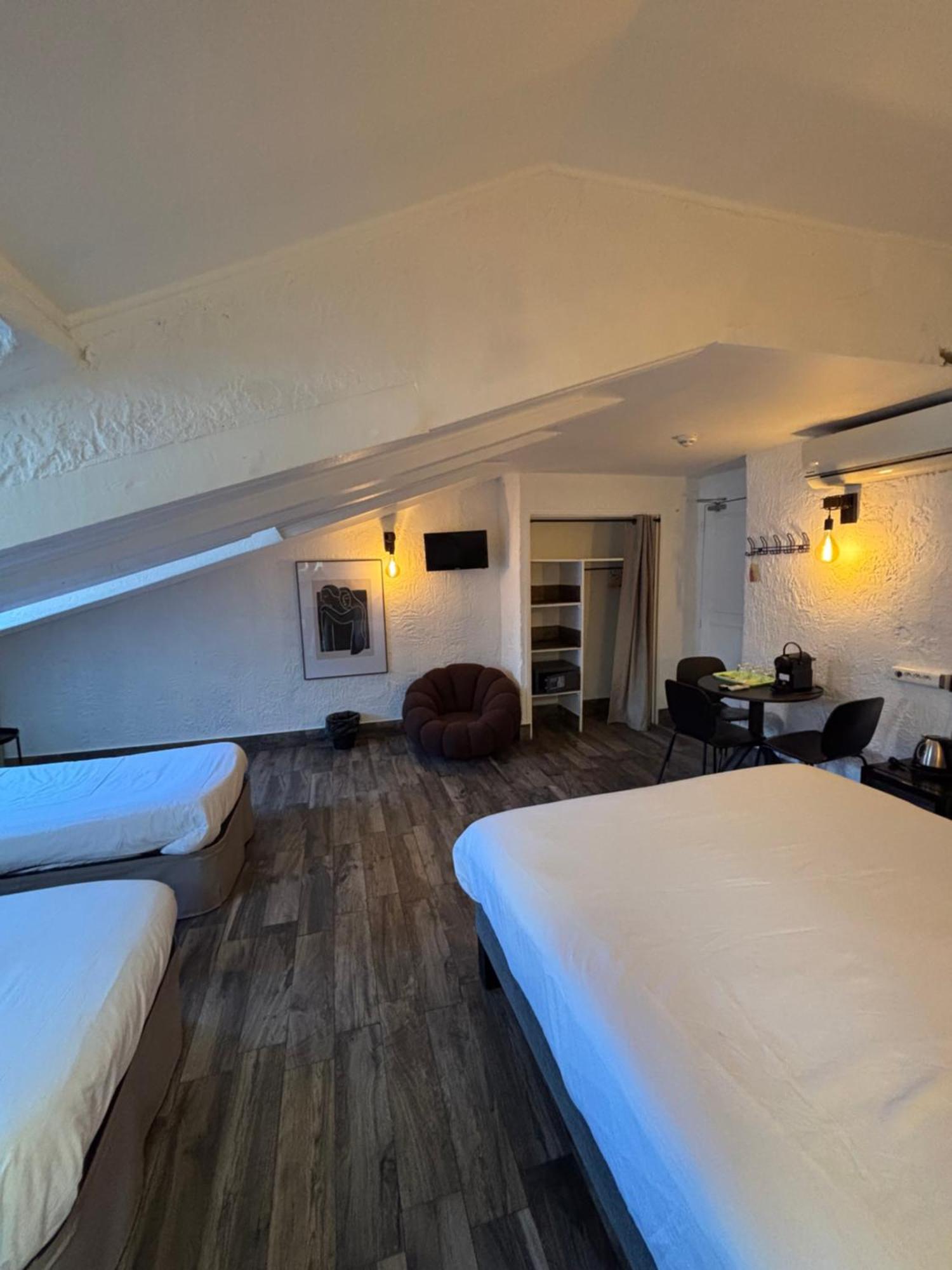 Hotel De Berne 2*