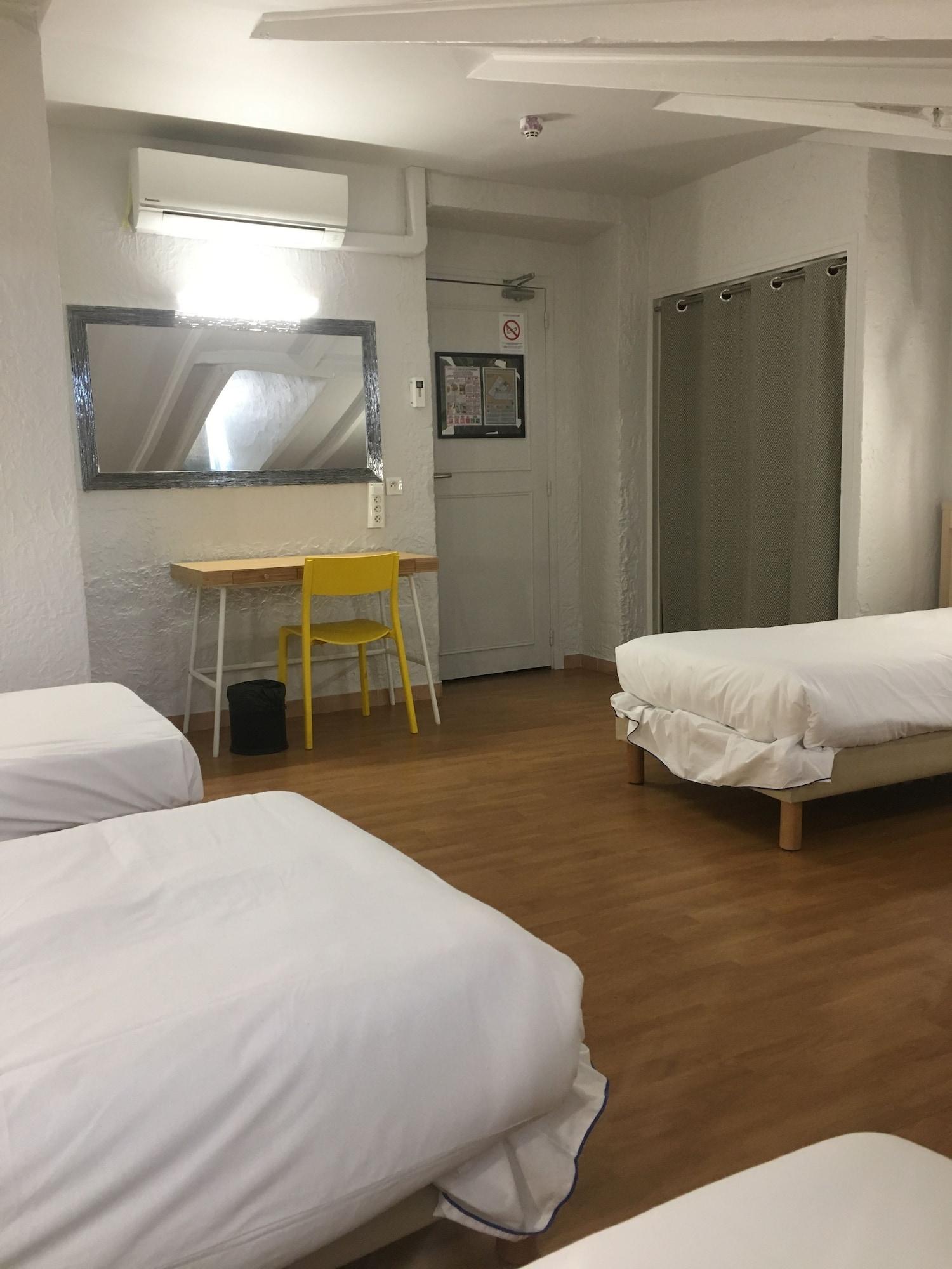 Hotel De Berne 2*